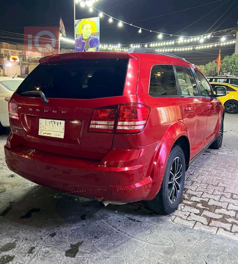 دودج جورني